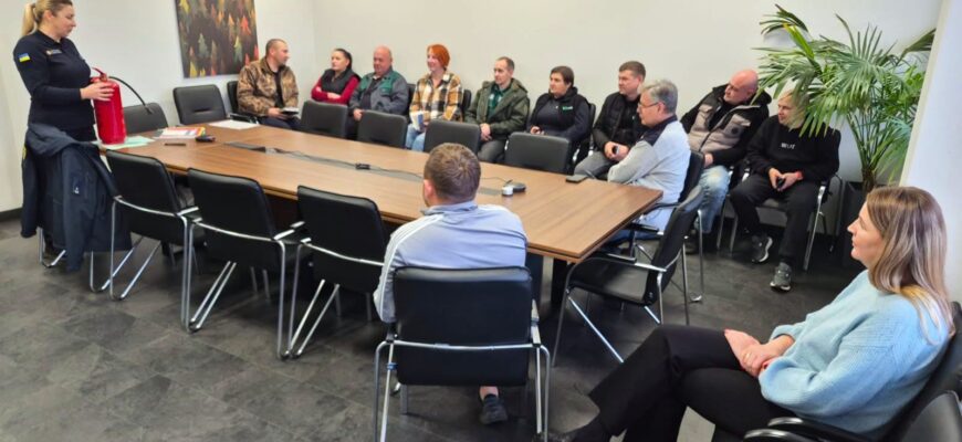 На Прикарпатті продовжують обстежувати укриття
