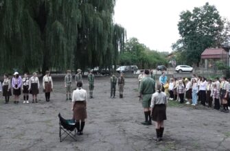 У Надвірній урочисто відкрили новий пластовий рік. Відео